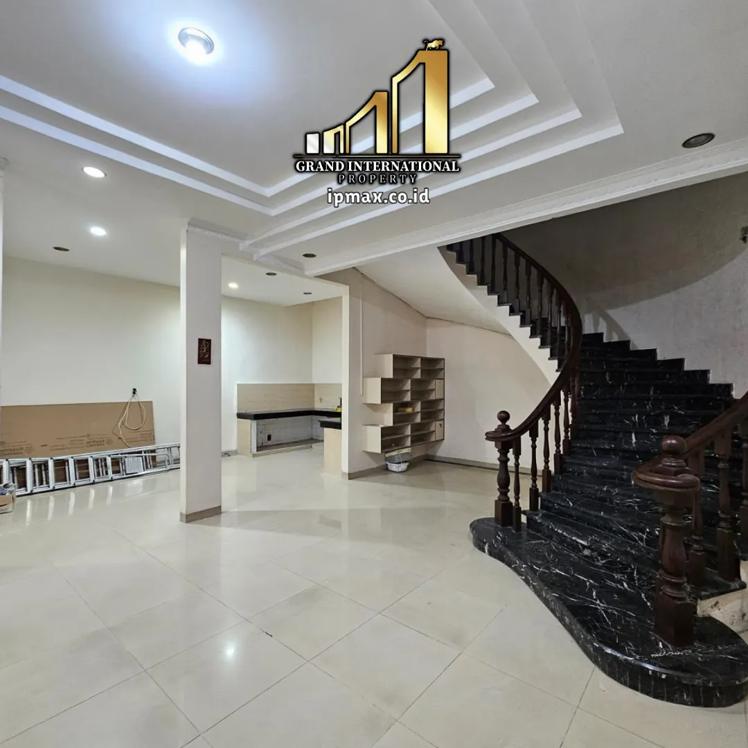 JUAL VILLA JALAN MELUR MEDAN